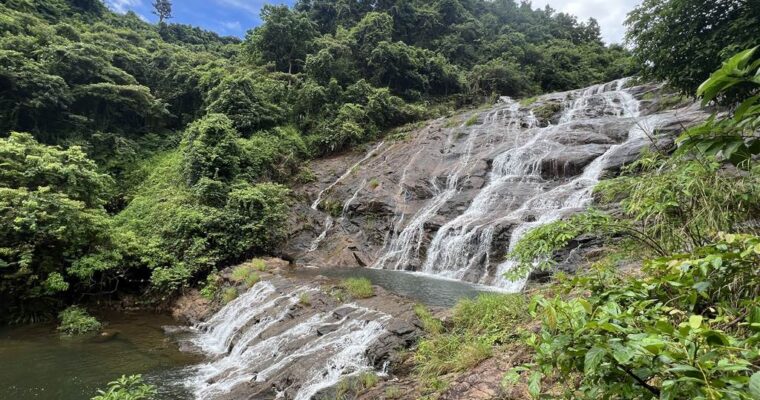 Shenzhen Shorts – Dameisha and the Biling Waterfall Trail