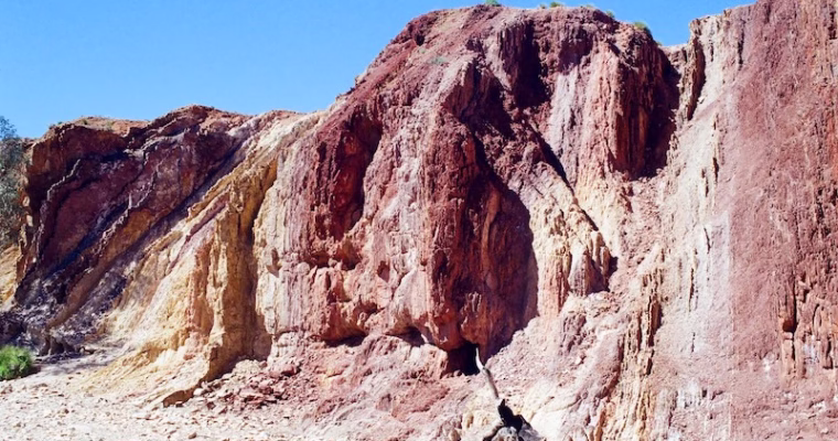 To the Outback and Back — The Wonders of West Macdonnell at the Ochre Pits