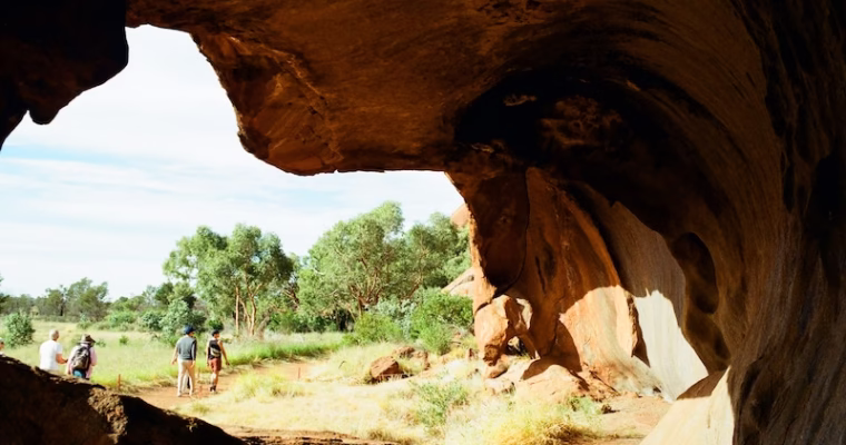 To the Outback and Back — Uluru’s Women and the Kitchen Cave